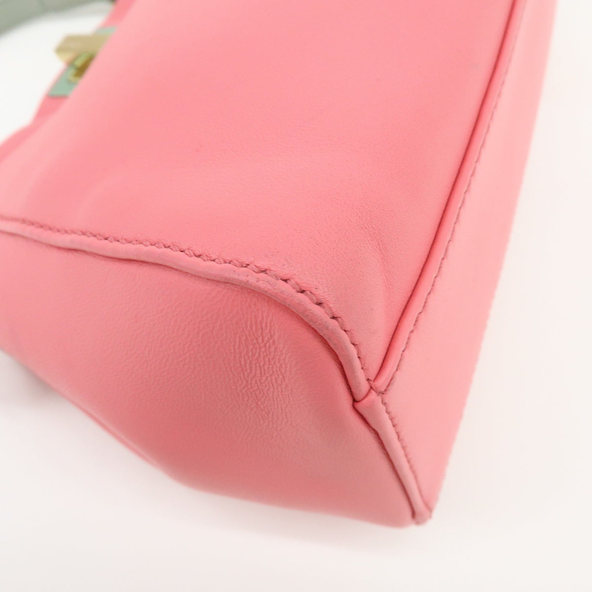 Fendi Peekaboo Leather Pink Leather Handbag (Pre-Owned)