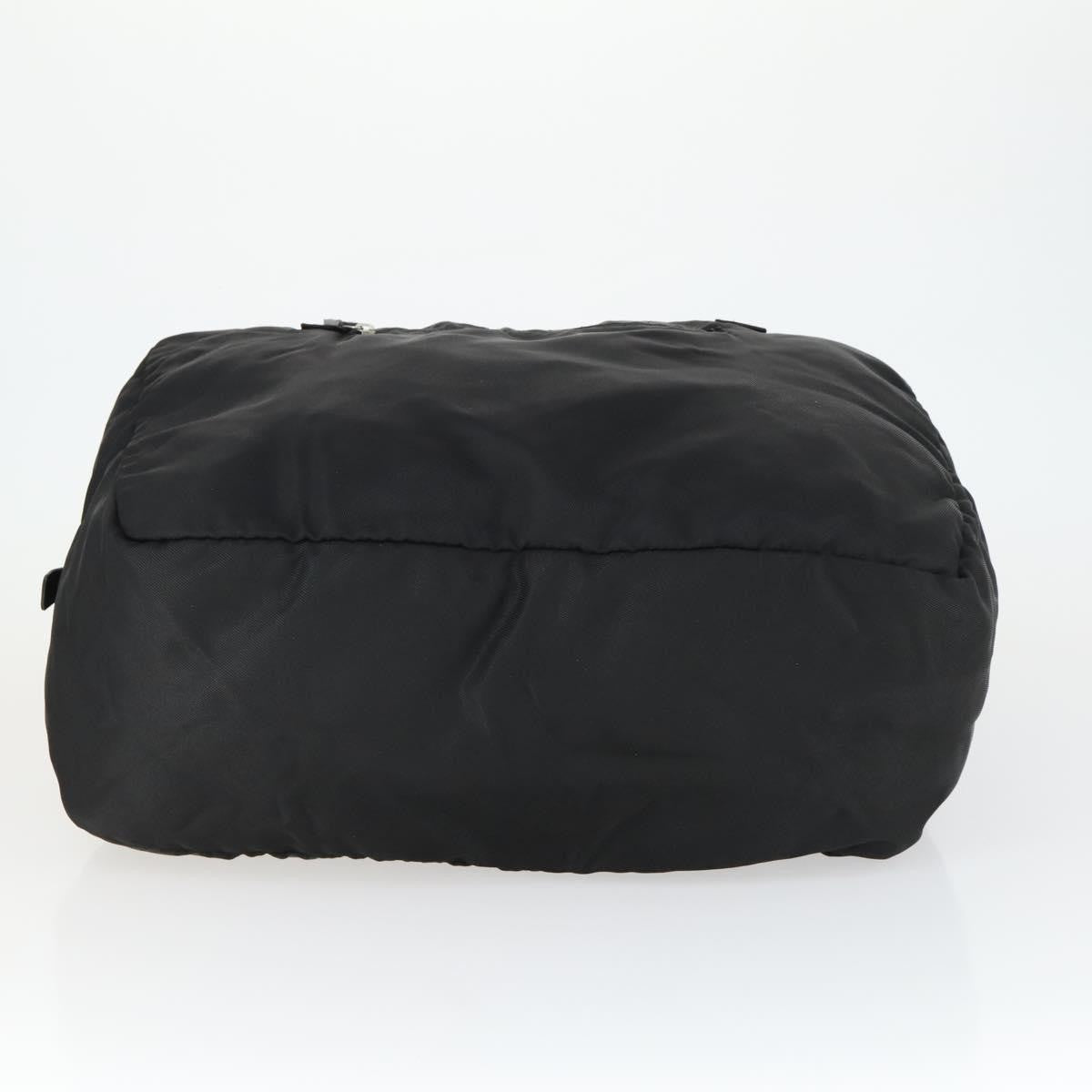 Gucci Vintage Nylon Black Nylon Travel Bag Bag (Pre-Owned)
