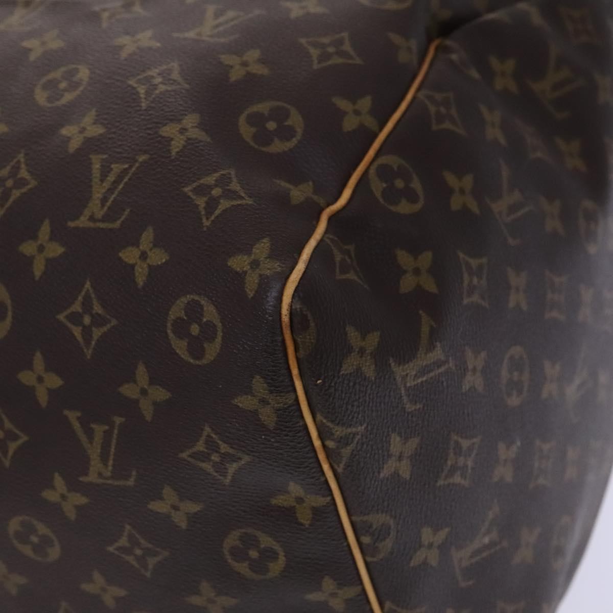 Louis Vuitton Keepall Monogram Canvas Brown Canvas Travel Bag Bag (Pre-Owned)
