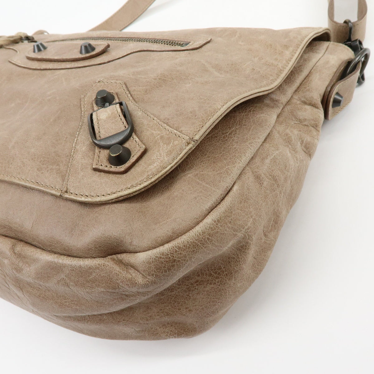 Balenciaga Classic Studs Folk Messenger Leather Brown Leather Crossbody Bag Bag (Pre-Owned)