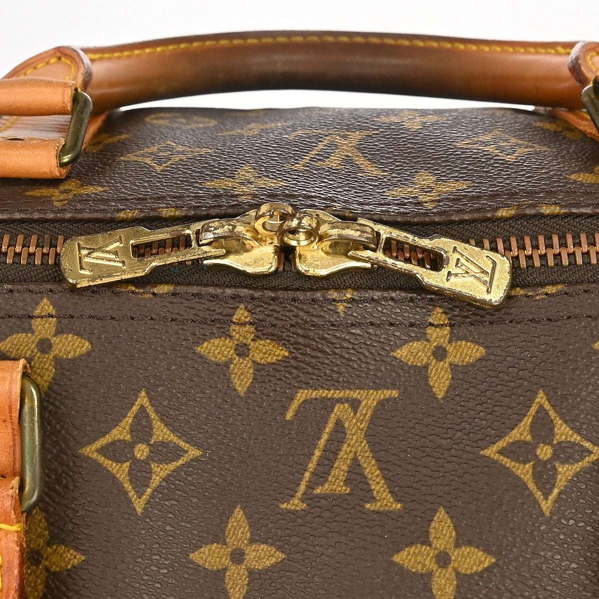 Louis Vuitton Keepall Monogram Canvas Brown Canvas Travel Bag Bag (Pre-Owned)