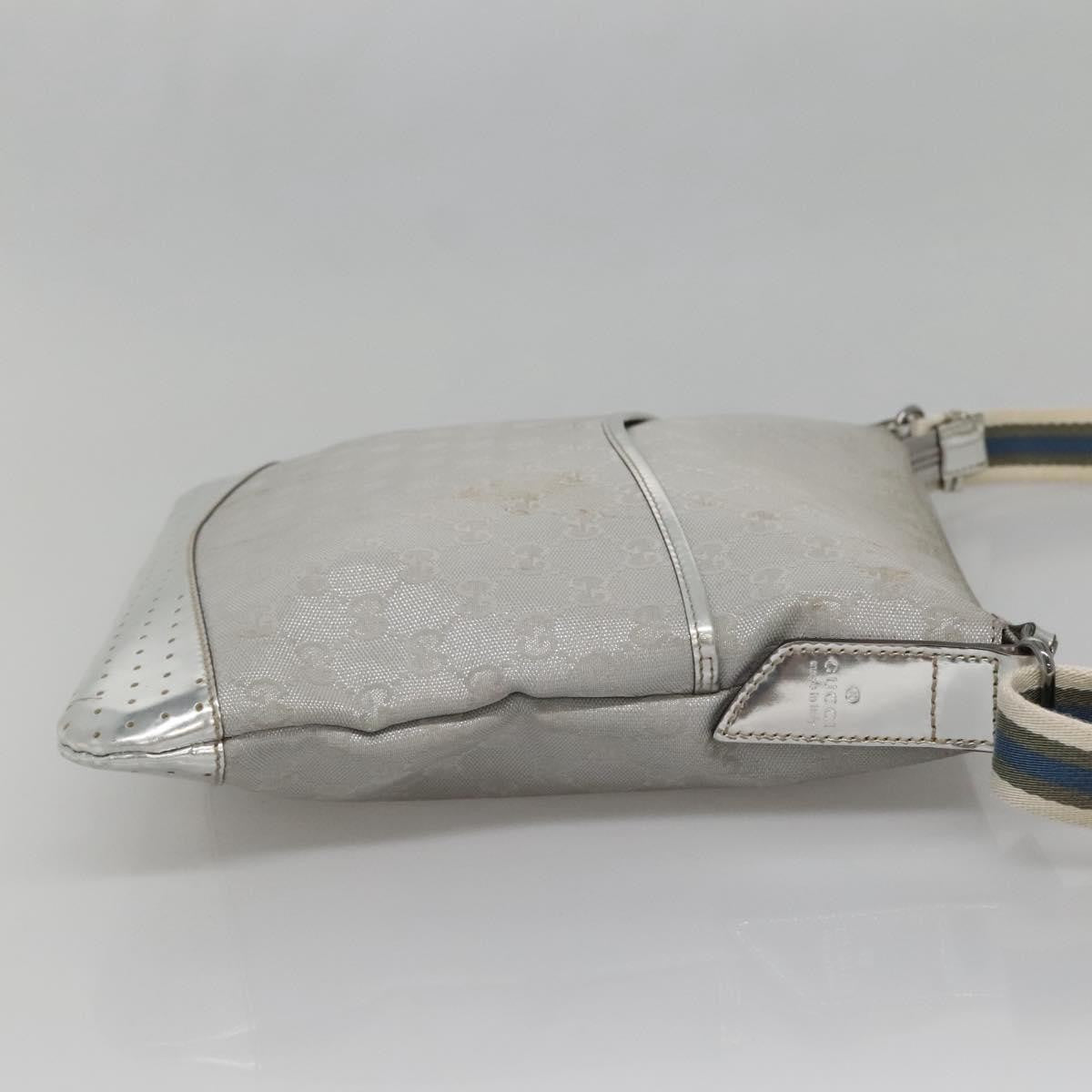 Gucci Zip Messenger Gg Canvas With Perforated Leather Silver Canvas Shoulder Bag Bag (Pre-Owned)