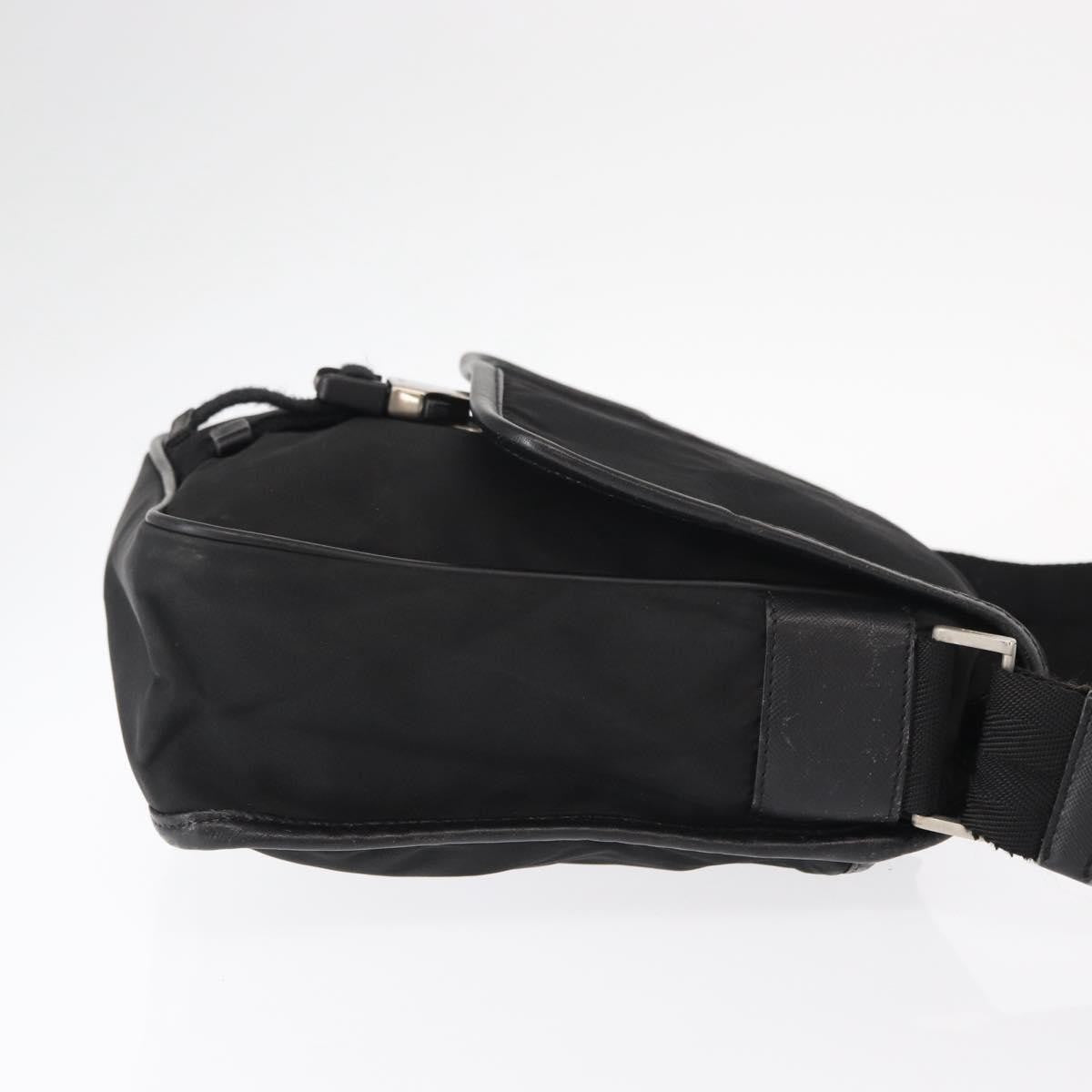 Prada Logo Flap Messenger Tessuto Black Nylon Shoulder Bag Bag (Pre-Owned)