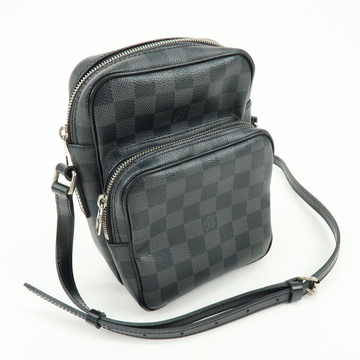Louis Vuitton Rem Damier Graphite Black Canvas Handbag (Pre-Owned)