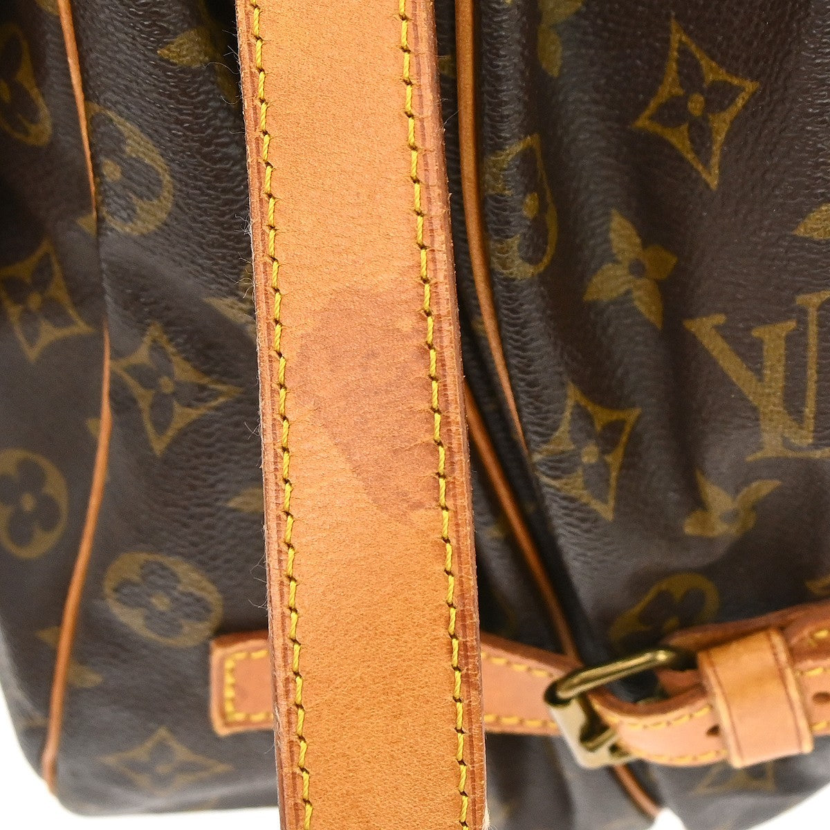 Louis Vuitton Saumur Monogram Brown Canvas Shoulder Bag Bag (Pre-Owned)