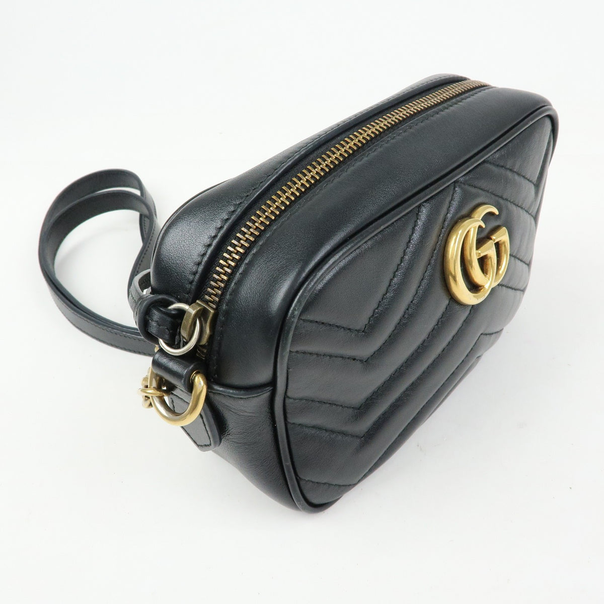 Gucci Gg Marmont Matelasse Patent Black Leather Shoulder Bag Bag (Pre-Owned)