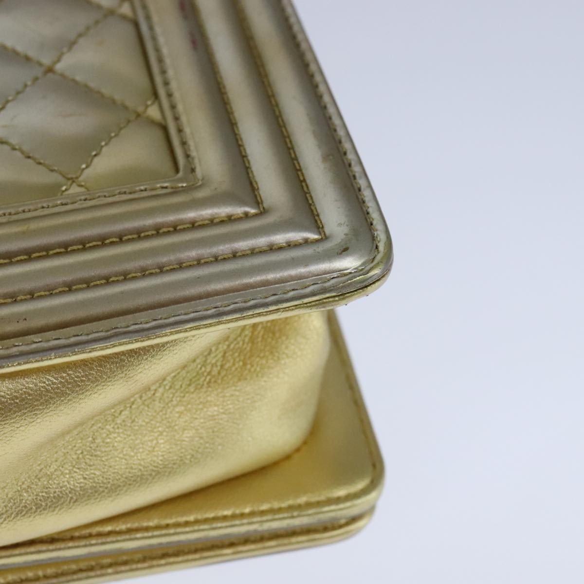 Chanel Boy Flap Quilted Patent Gold Patent_Leather Shoulder Bag Bag (Pre-Owned)