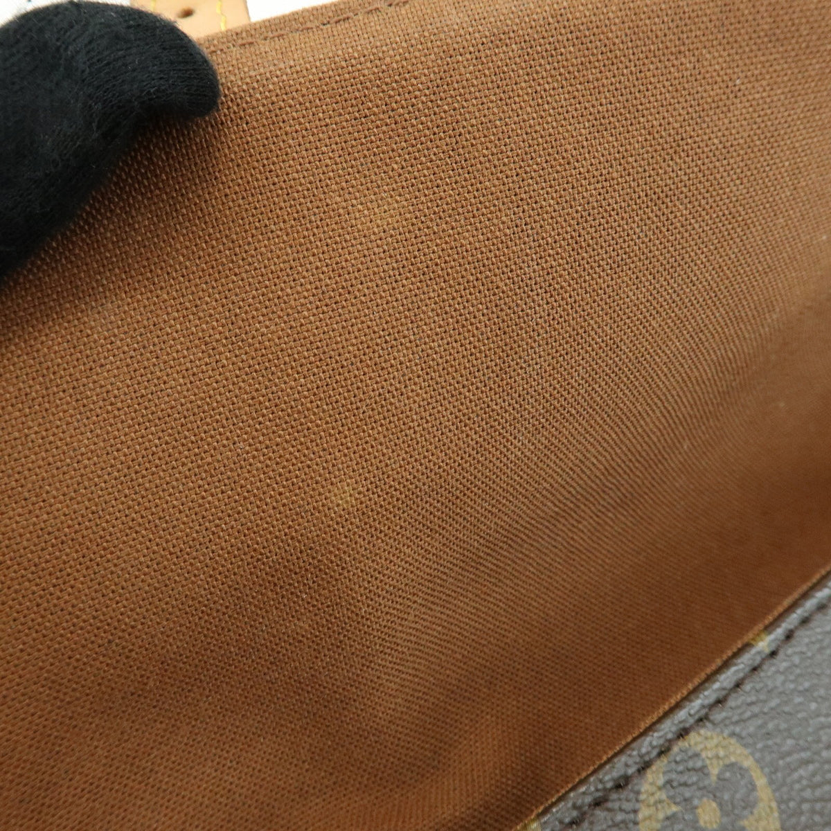 Louis Vuitton Marelle Waist Monogram Canvas Brown Canvas Handbag (Pre-Owned)