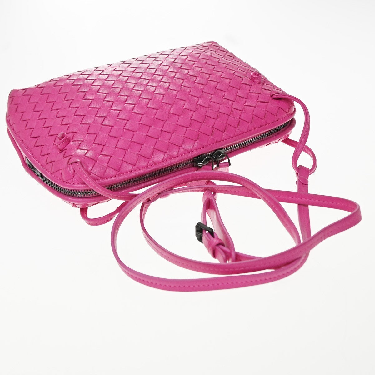 Bottega Veneta Nodini Intrecciato Nappa Pink Leather Shoulder Bag Bag (Pre-Owned)