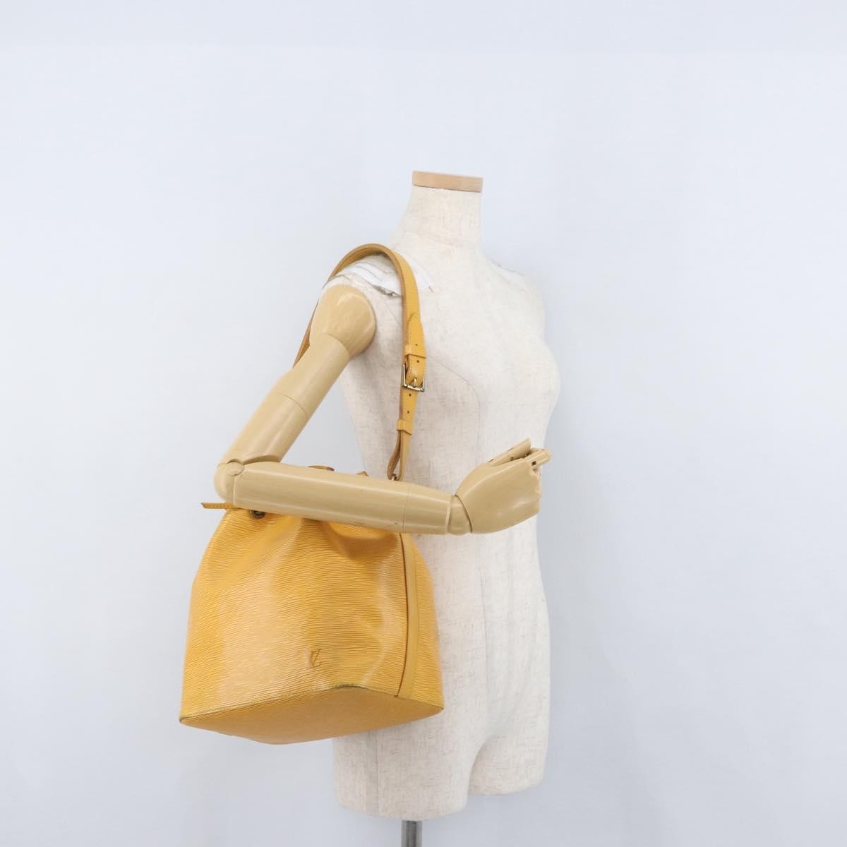 Louis Vuitton Petit Noe Epi Leather Yellow Leather Shoulder Bag Bag (Pre-Owned)