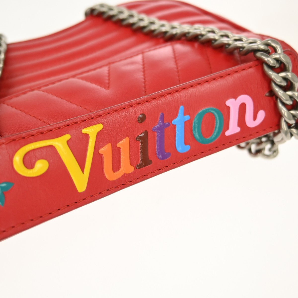 Louis Vuitton New Wave Chain Limited Edition Love Lock Quilted Leather Pink Leather Handbag (Pre-Owned)
