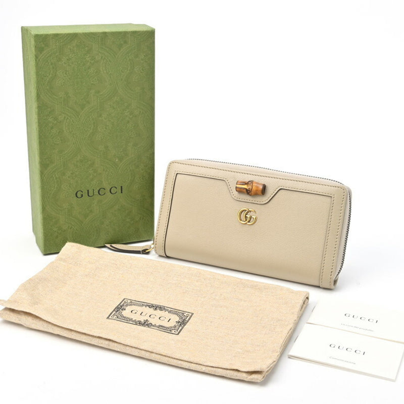 Gucci Beige Leather Wallet  (Pre-Owned)