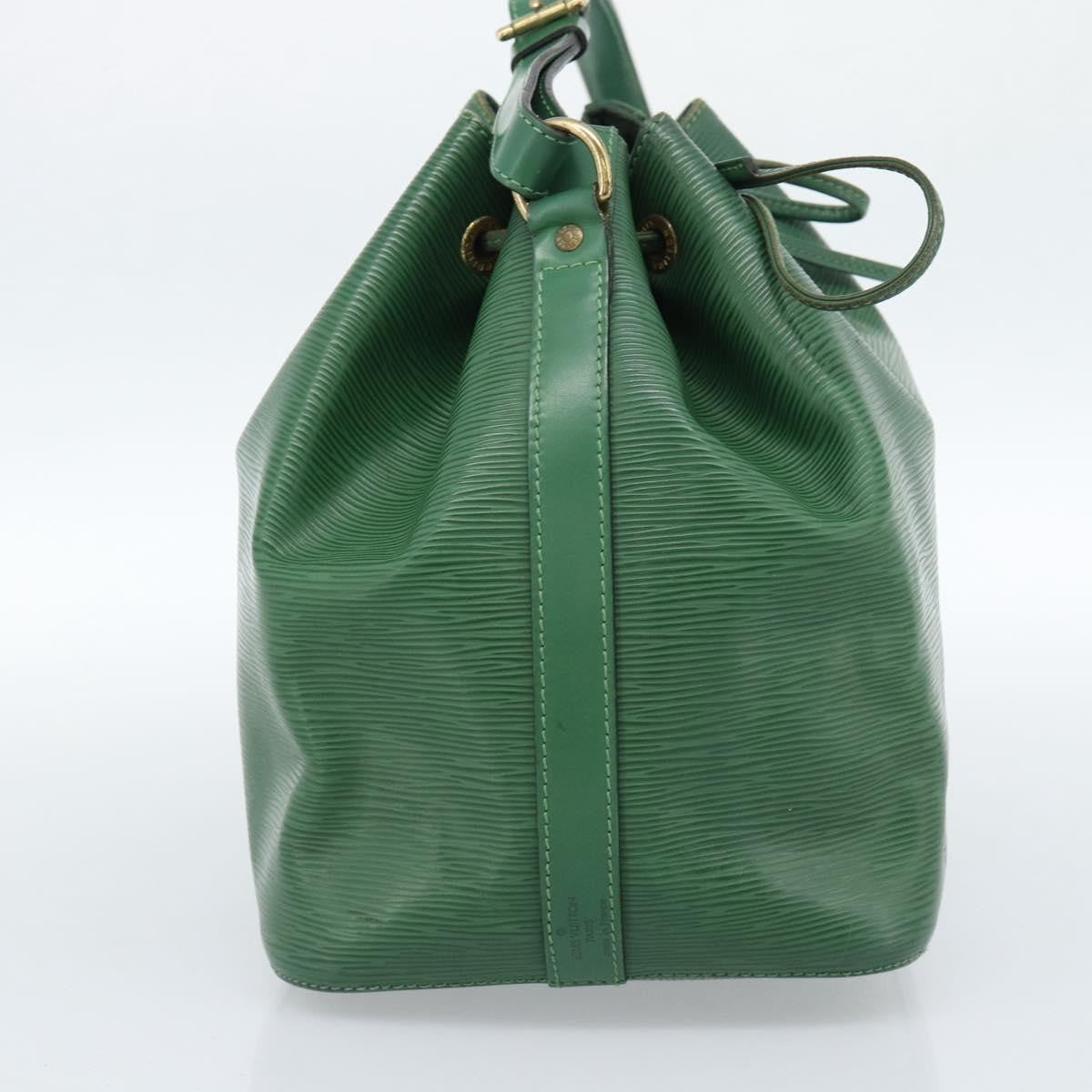 Louis Vuitton Petit Noe Epi Leather Green Leather Shoulder Bag Bag (Pre-Owned)