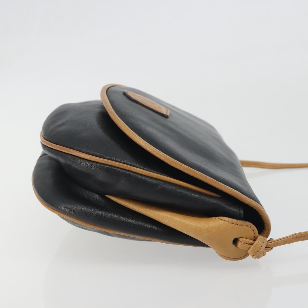 Celine Vintage Leather Black Leather Shoulder Bag Bag (Pre-Owned)