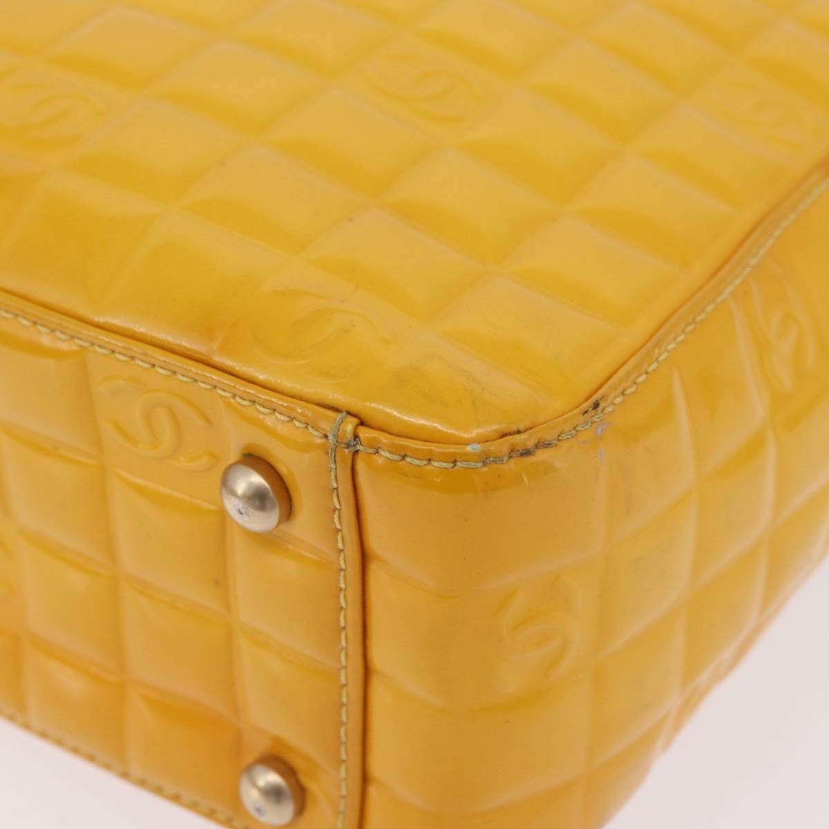 Chanel Chocolate Bar Cc Quilted Patent Yellow Patent_Leather Tote Bag Bag (Pre-Owned)