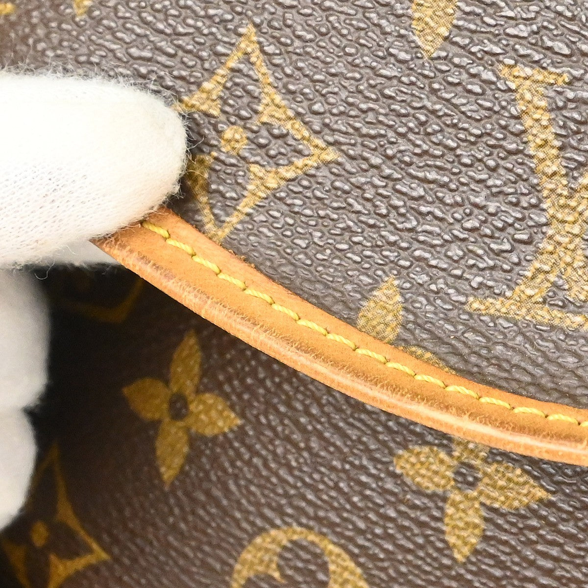 Louis Vuitton Saumur Monogram Canvas Brown Canvas Shoulder Bag Bag (Pre-Owned)
