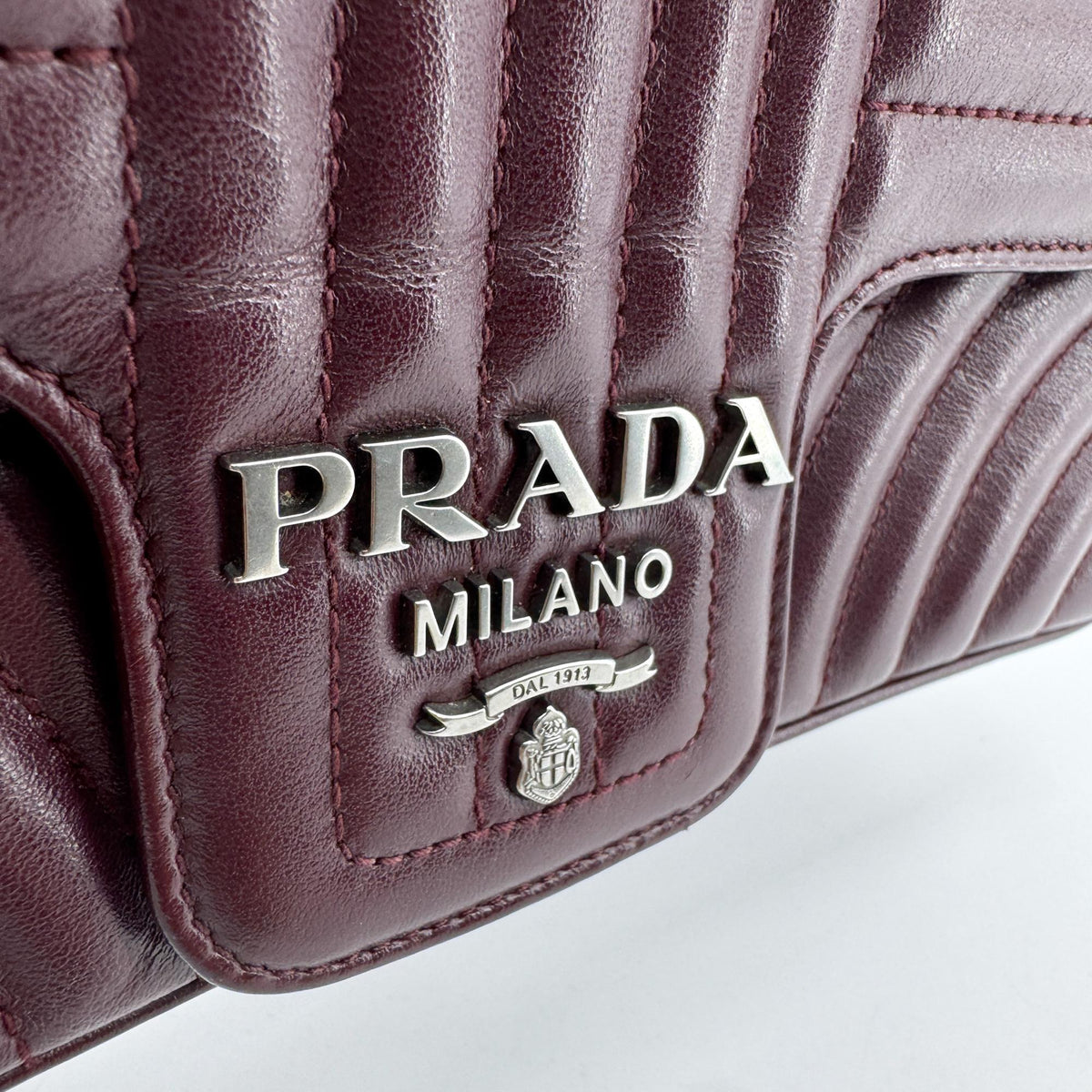 Prada Chain Flap Diagramme Quilted Leather Burgundy Leather Shoulder Bag Bag (Pre-Owned)