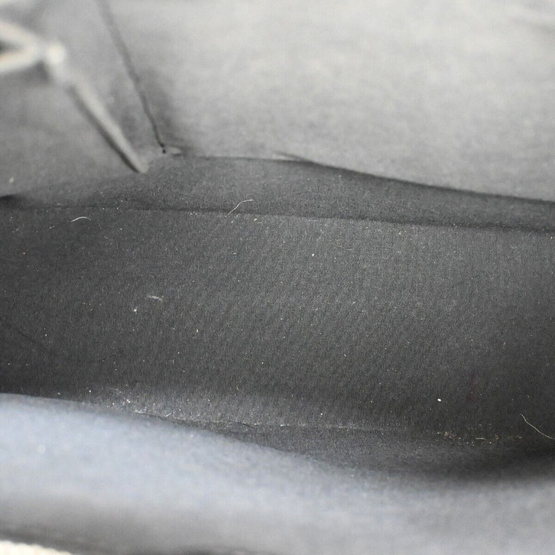 Louis Vuitton Wildwood Black Leather Shoulder Bag (Pre-Owned)