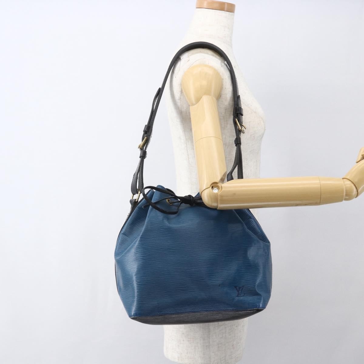 Louis Vuitton Bicolor Petit Noe Epi Leather Blue Leather Shoulder Bag Bag (Pre-Owned)