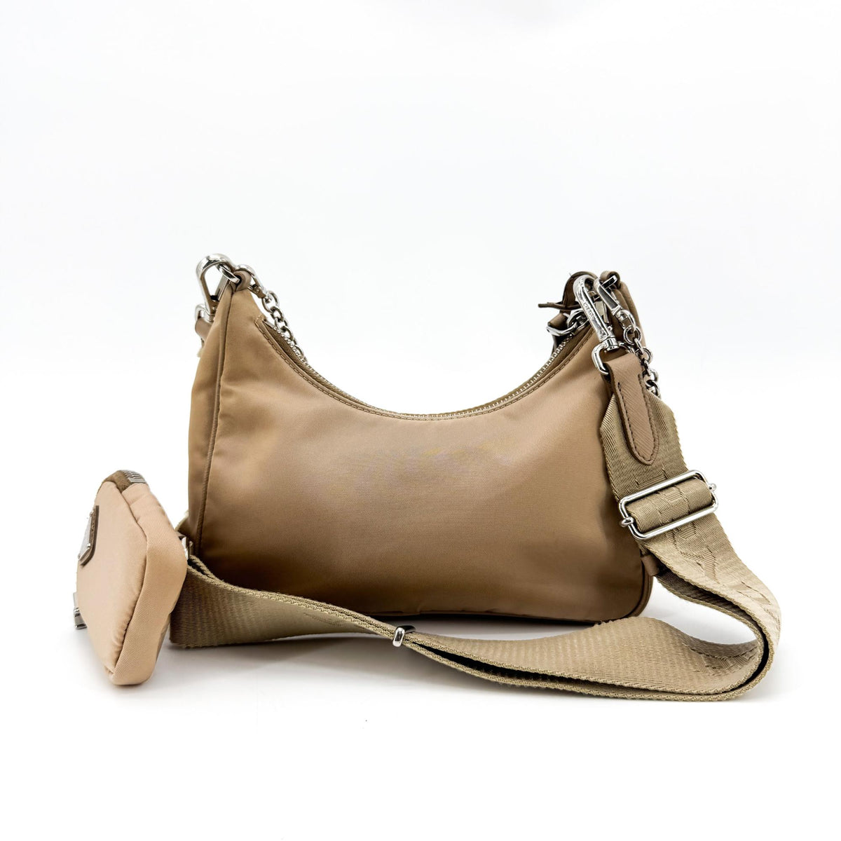 Prada Re-Edition 2005 Tessuto Beige Nylon Shoulder Bag Bag (Pre-Owned)