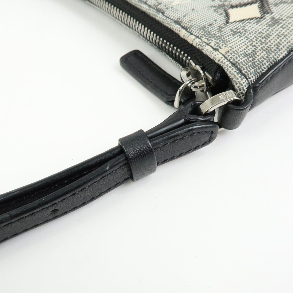 MCM Vintage Vicetos Leather Gray Canvas Shoulder Bag Bag (Pre-Owned)