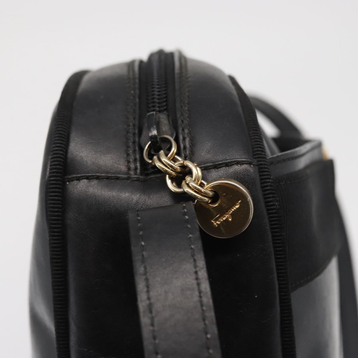 Salvatore Ferragamo Vara Bow Camera Leather Black Leather Shoulder Bag Bag (Pre-Owned)