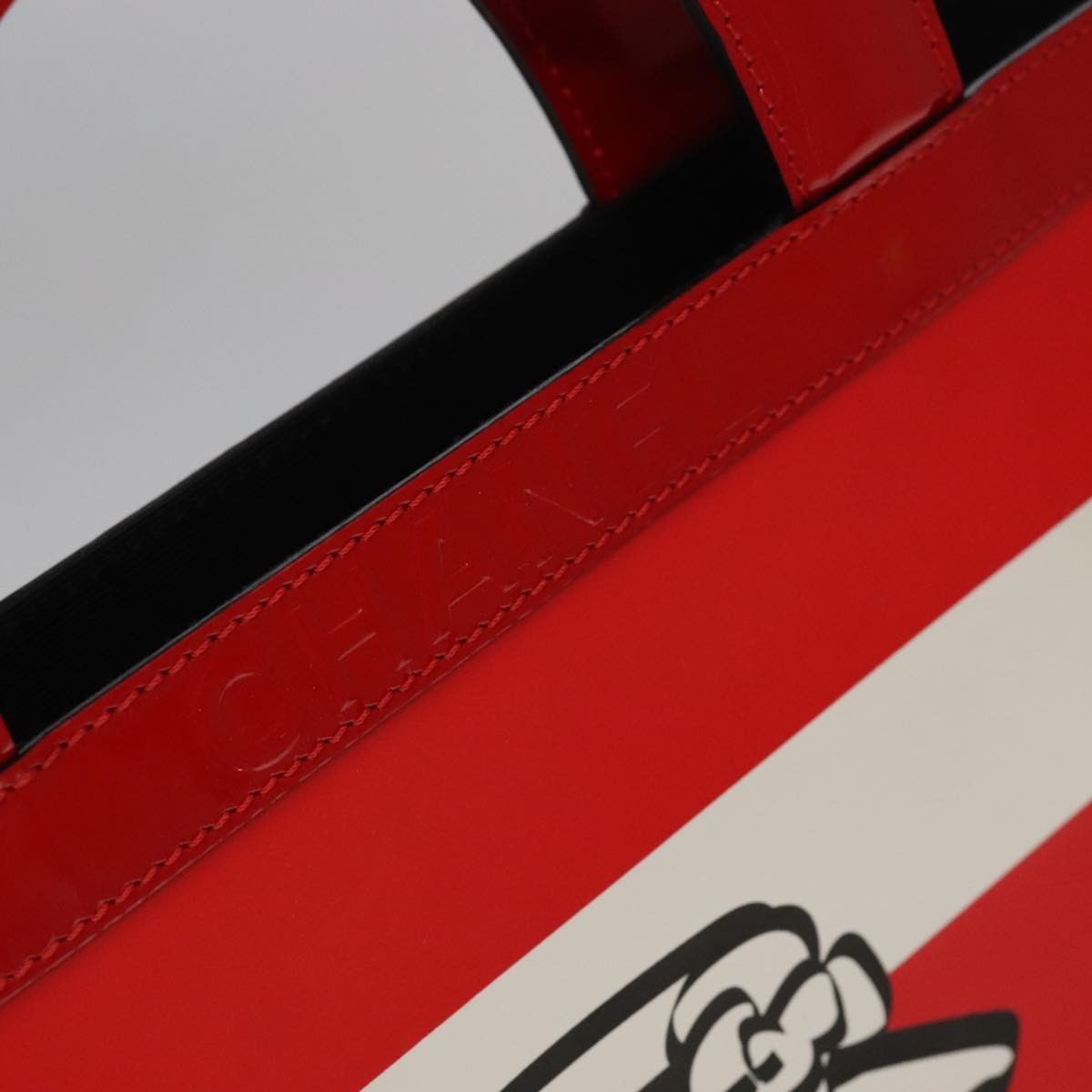 Chanel Vintage Portrait Tote Printed Leather And Quilted Patent Red Leather Tote Bag Bag (Pre-Owned)