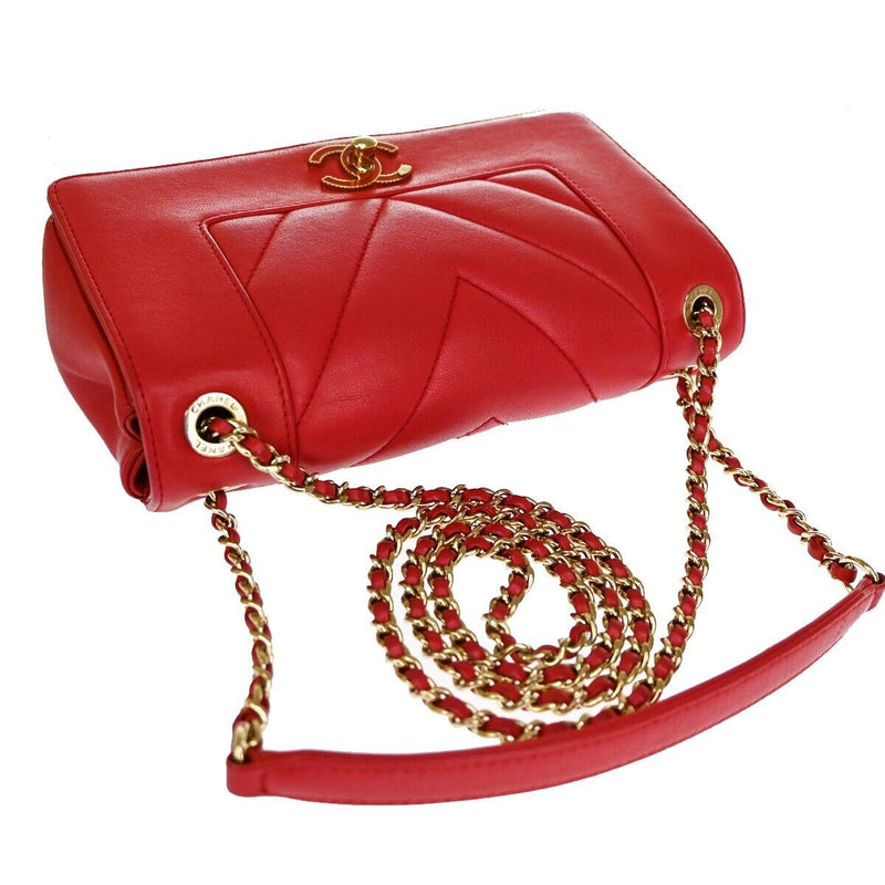 Chanel Mademoiselle Red Leather Shoulder Bag (Pre-Owned)