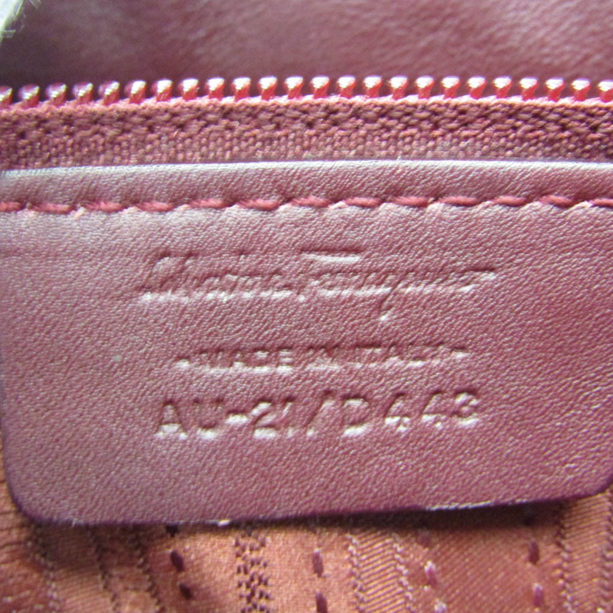 Salvatore Ferragamo Vara Burgundy Leather Shoulder Bag (Pre-Owned)