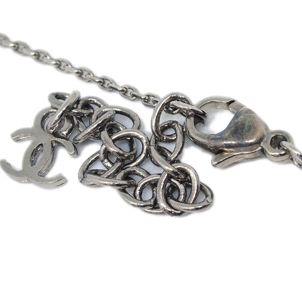 Chanel Cc Heart Pendant Metal And Enamel Silver Silver_Plated Necklace Jewelry (Pre-Owned)