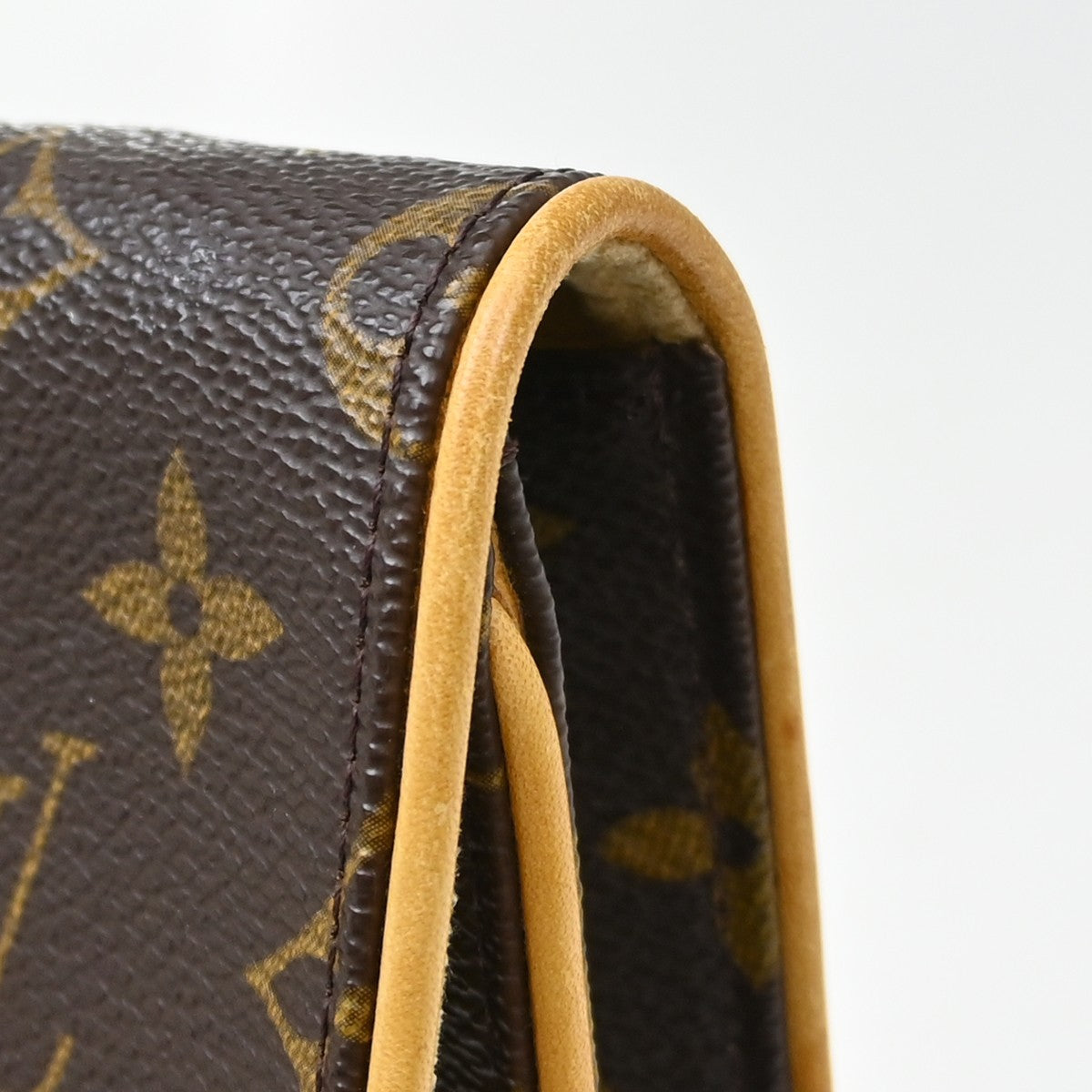 Louis Vuitton Twin Monogram Canvas Brown Canvas Clutche & Pouche Bag (Pre-Owned)