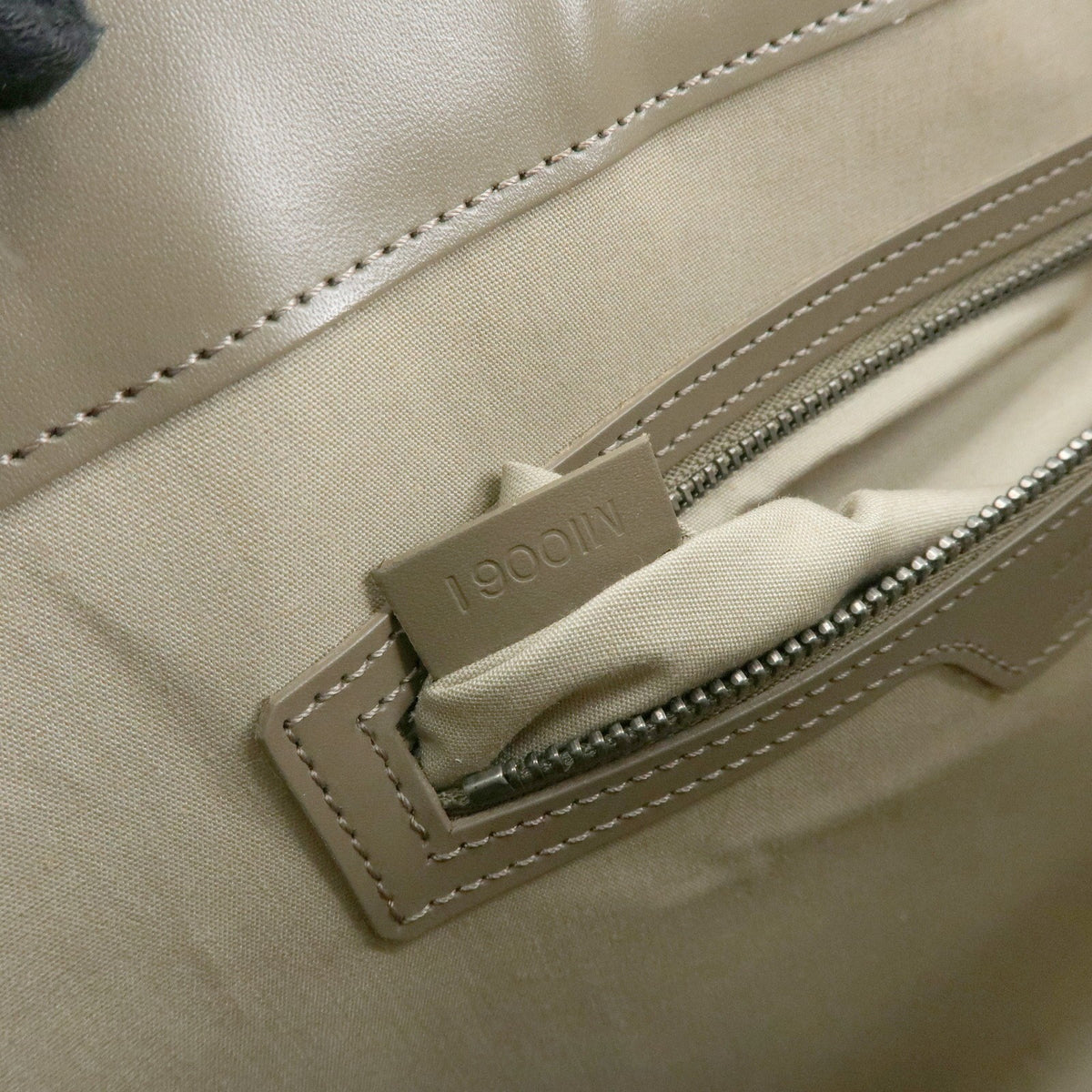 Louis Vuitton Saint Tropez Epi Leather Beige Leather Handbag (Pre-Owned)