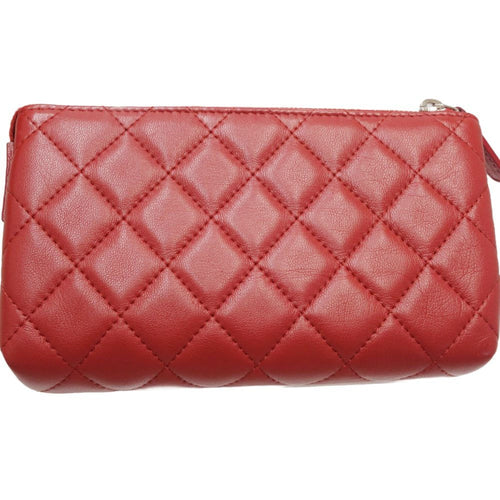 Chanel Matelassé Red Leather Clutch Bag (Pre-Owned)