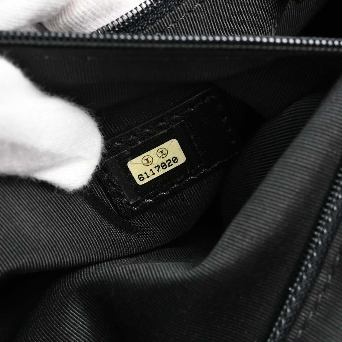 Chanel Vintage Wooden Caviar Black Leather Tote Bag Bag (Pre-Owned)