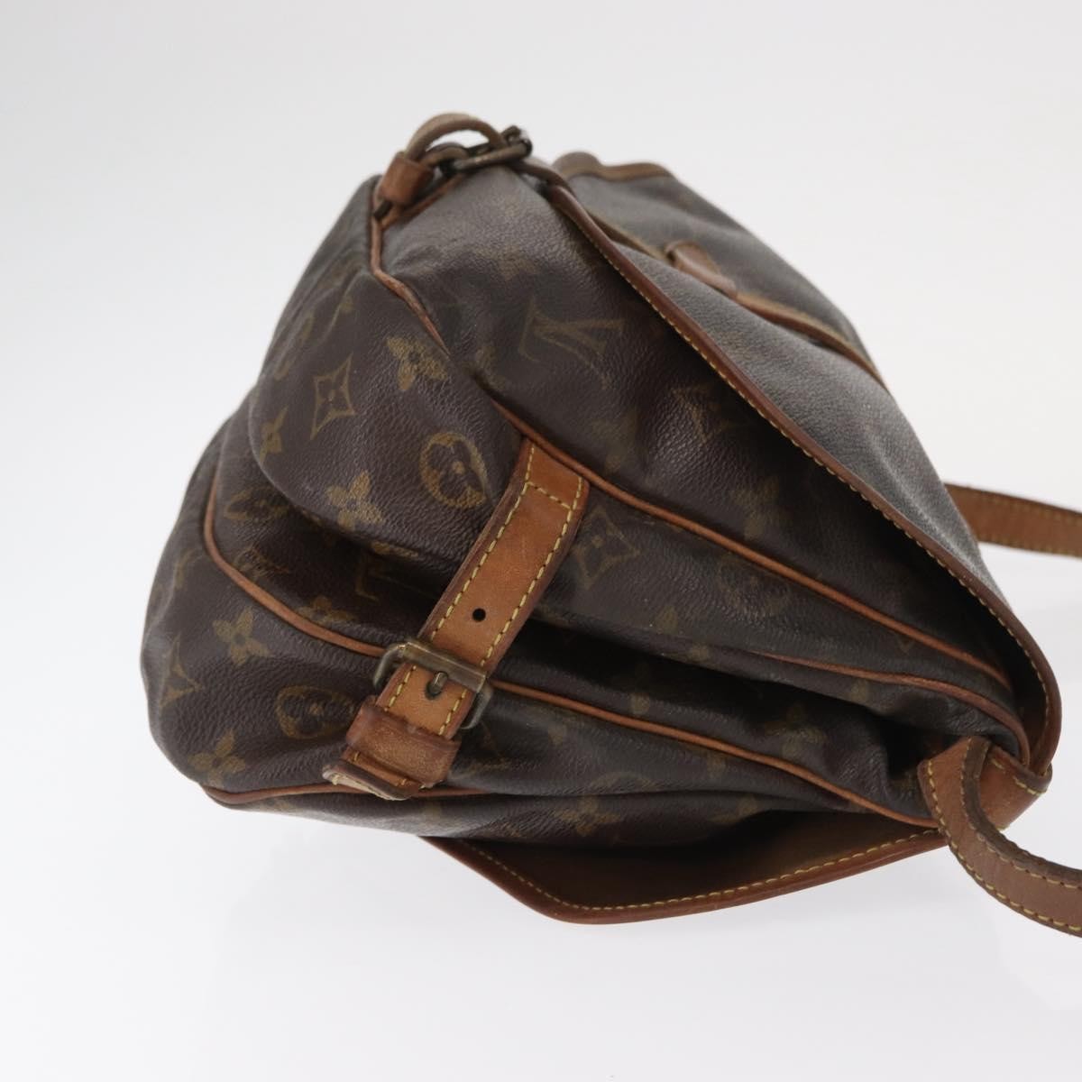 Louis Vuitton Saumur Monogram Canvas Brown Canvas Shoulder Bag Bag (Pre-Owned)