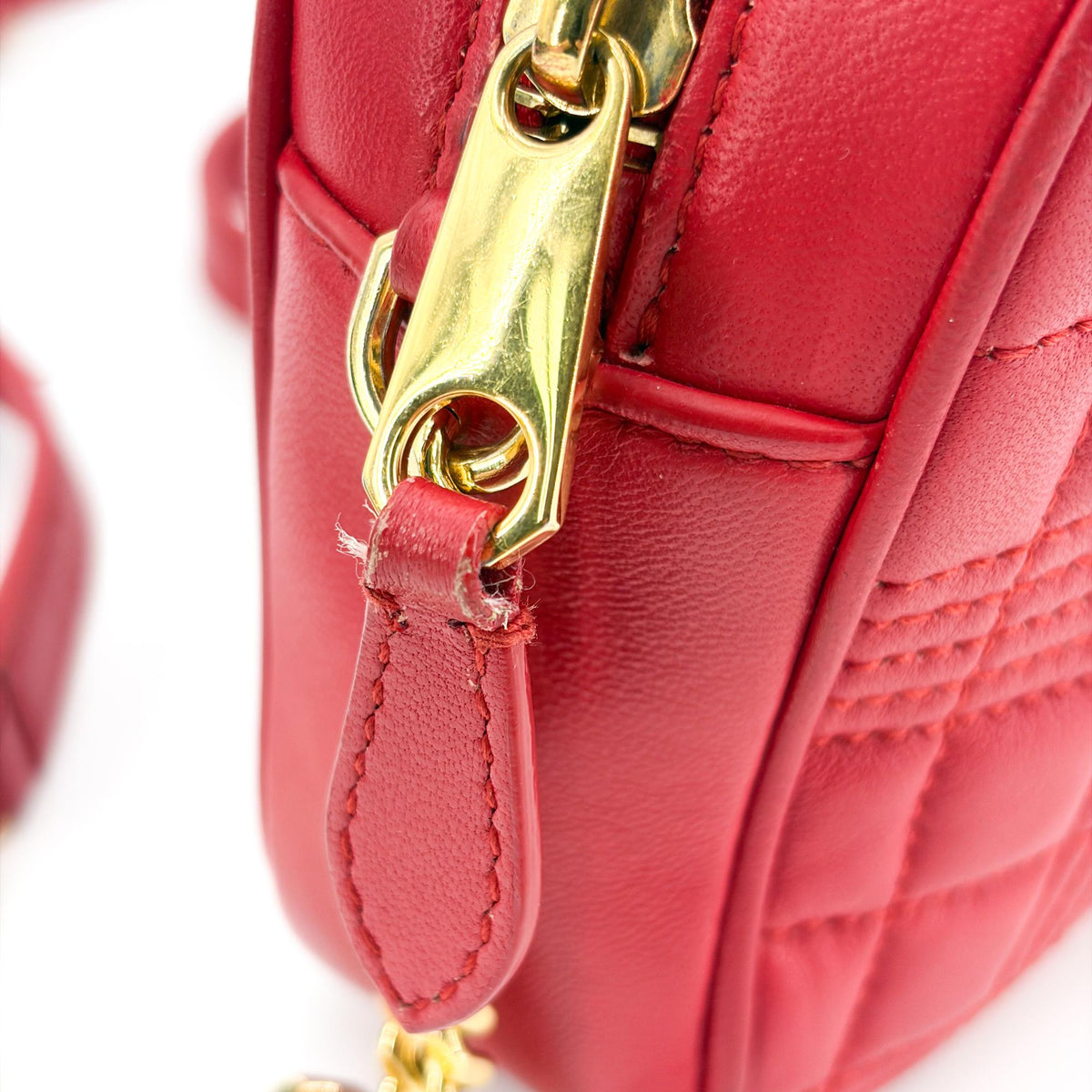 Burberry Tb Camera Quilted Leather Gold Leather Shoulder Bag Bag (Pre-Owned)