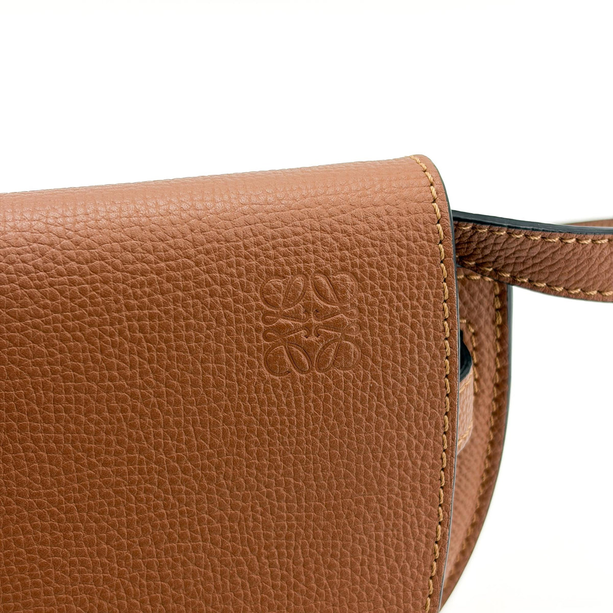 Loewe Gate Leather Brown Leather Shoulder Bag Bag (Pre-Owned)