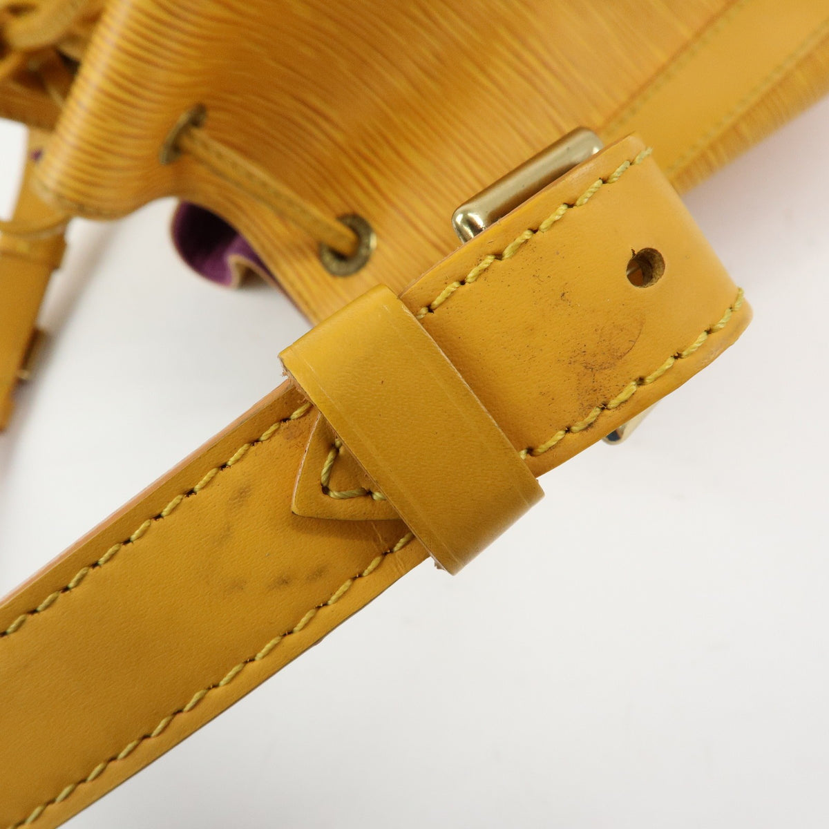 Louis Vuitton Petit Noe Epi Leather Yellow Leather Handbag (Pre-Owned)