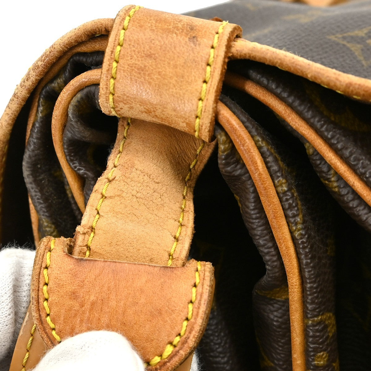 Louis Vuitton Saumur Monogram Canvas Brown Canvas Handbag (Pre-Owned)