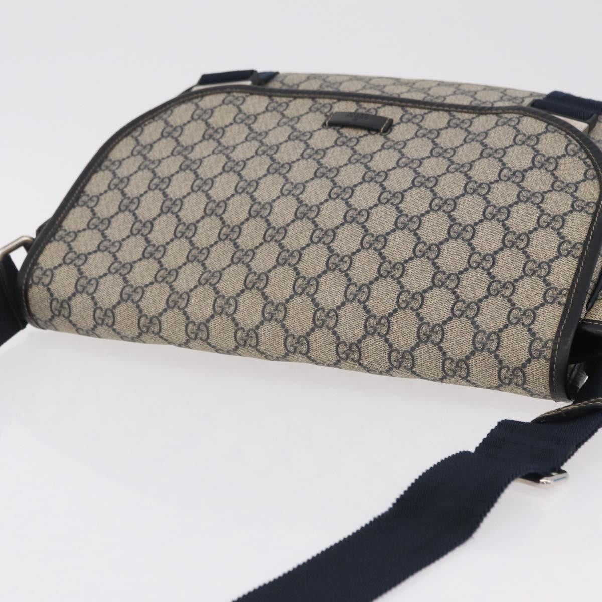 Gucci Gg Messenger Gg Coated Canvas Navy Pvc Shoulder Bag Bag (Pre-Owned)