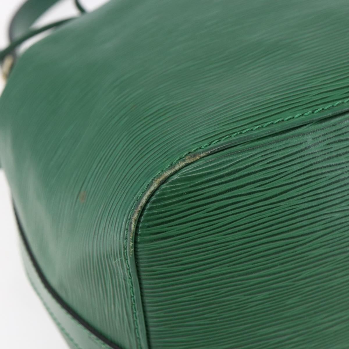Louis Vuitton Petit Noe Epi Leather Green Leather Shoulder Bag Bag (Pre-Owned)