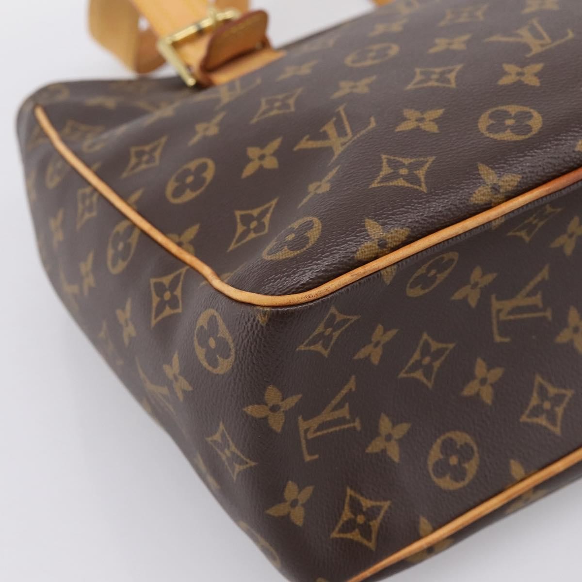 Louis Vuitton Multipli Cite Monogram Canvas Brown Canvas Shoulder Bag Bag (Pre-Owned)