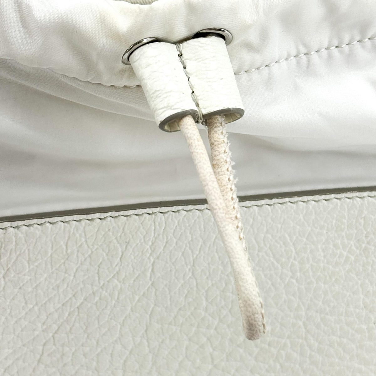 Maison Margiela 5Ac Leather White Calfskin Handbag (Pre-Owned)