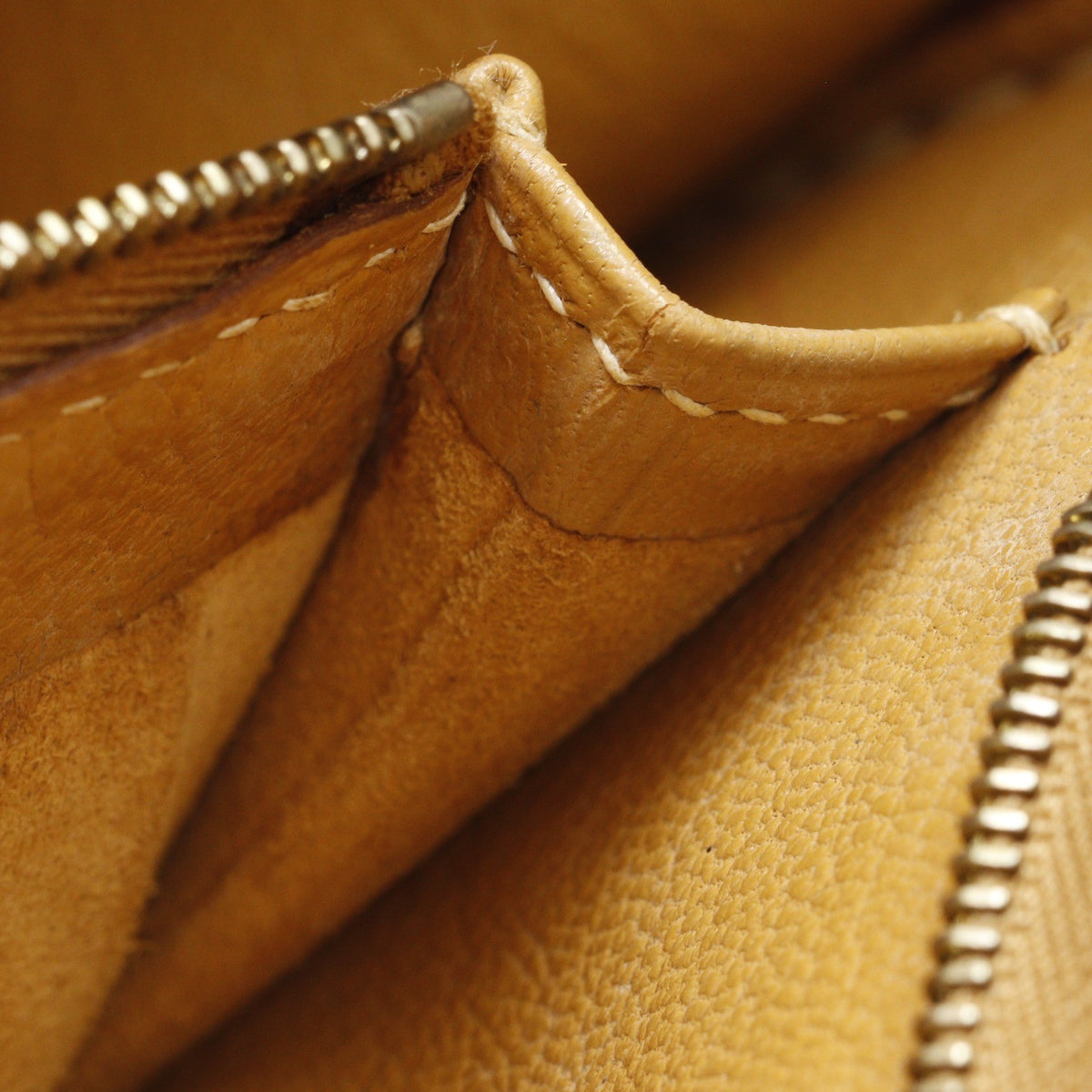 Hermes Kelly Brown Fjord With Gold Hardware Beige Leather Handbag (Pre-Owned)