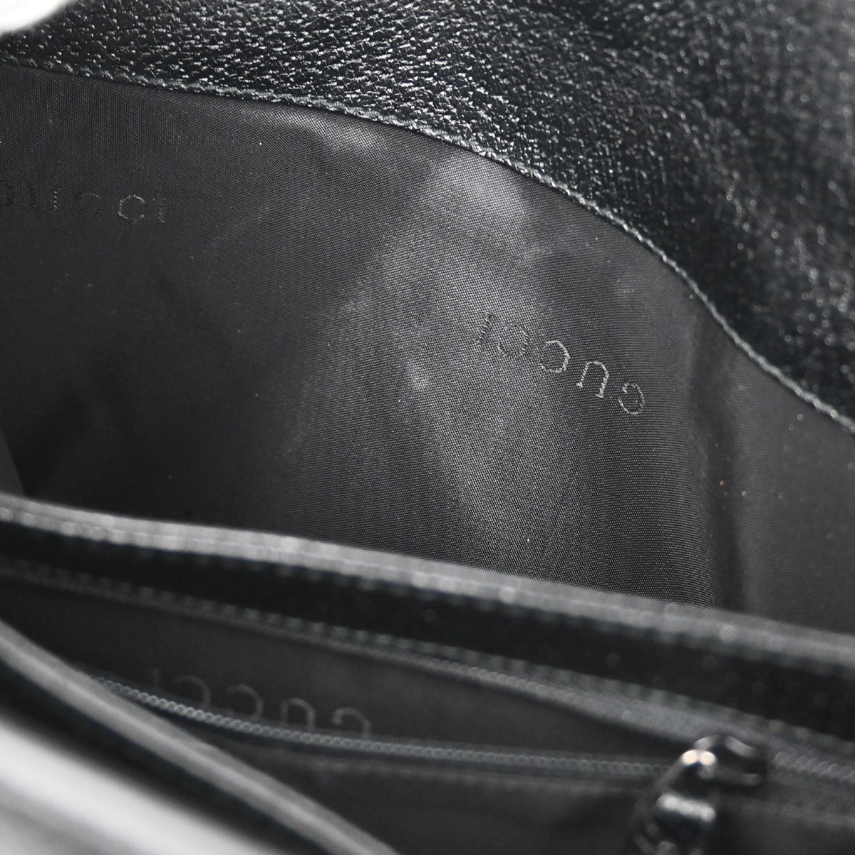 Gucci Vintage Leather Black Leather Shoulder Bag Bag (Pre-Owned)