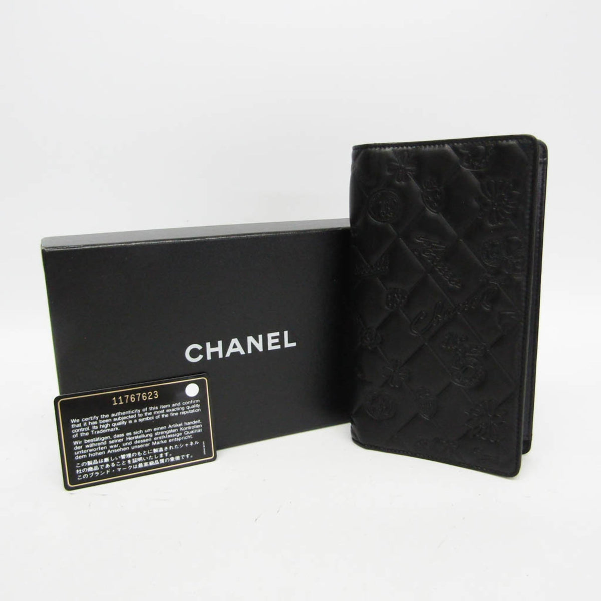 Chanel Lucky Symbols Yen Embossed Quilted Patent Black Leather Wallets Accessory (Pre-Owned)