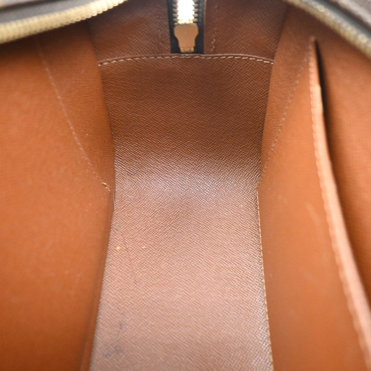 Louis Vuitton Cite Monogram Canvas Brown Canvas Handbag (Pre-Owned)