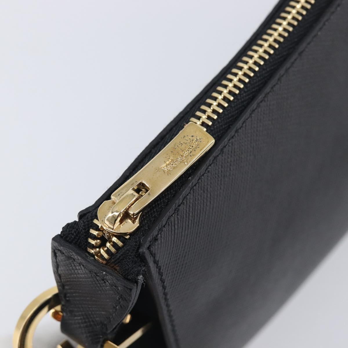 Salvatore Ferragamo Vintage Gancini Pochette Leather Black Leather Clutche & Pouche Bag (Pre-Owned)