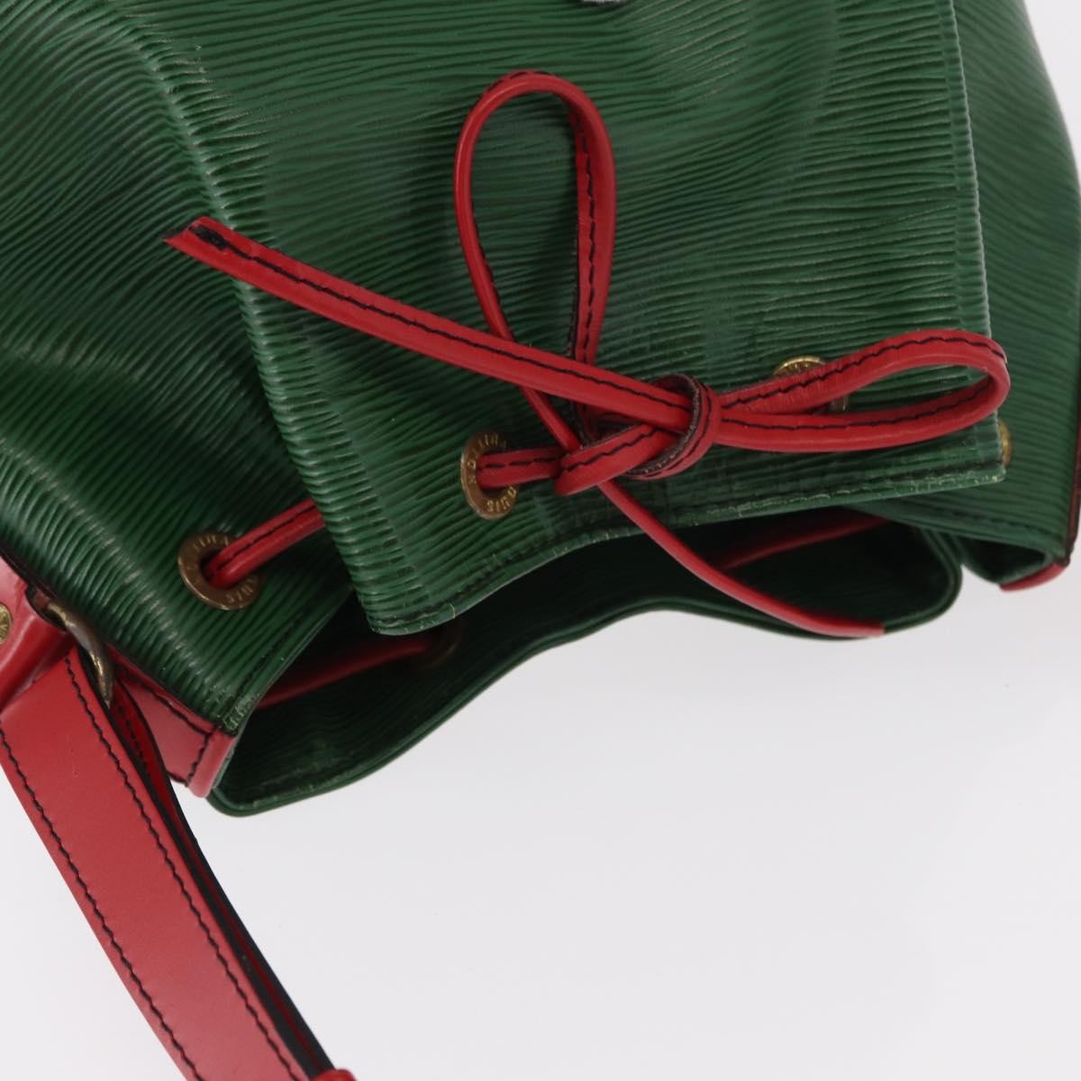Louis Vuitton Bicolor Petit Noe Epi Leather Green Leather Shoulder Bag Bag (Pre-Owned)