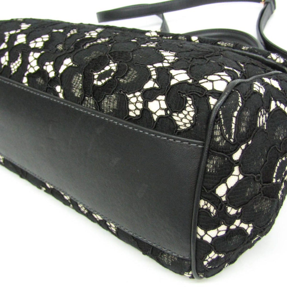Dolce & Gabbana Miss Sicily Floral Lace Black Cotton Handbag (Pre-Owned)